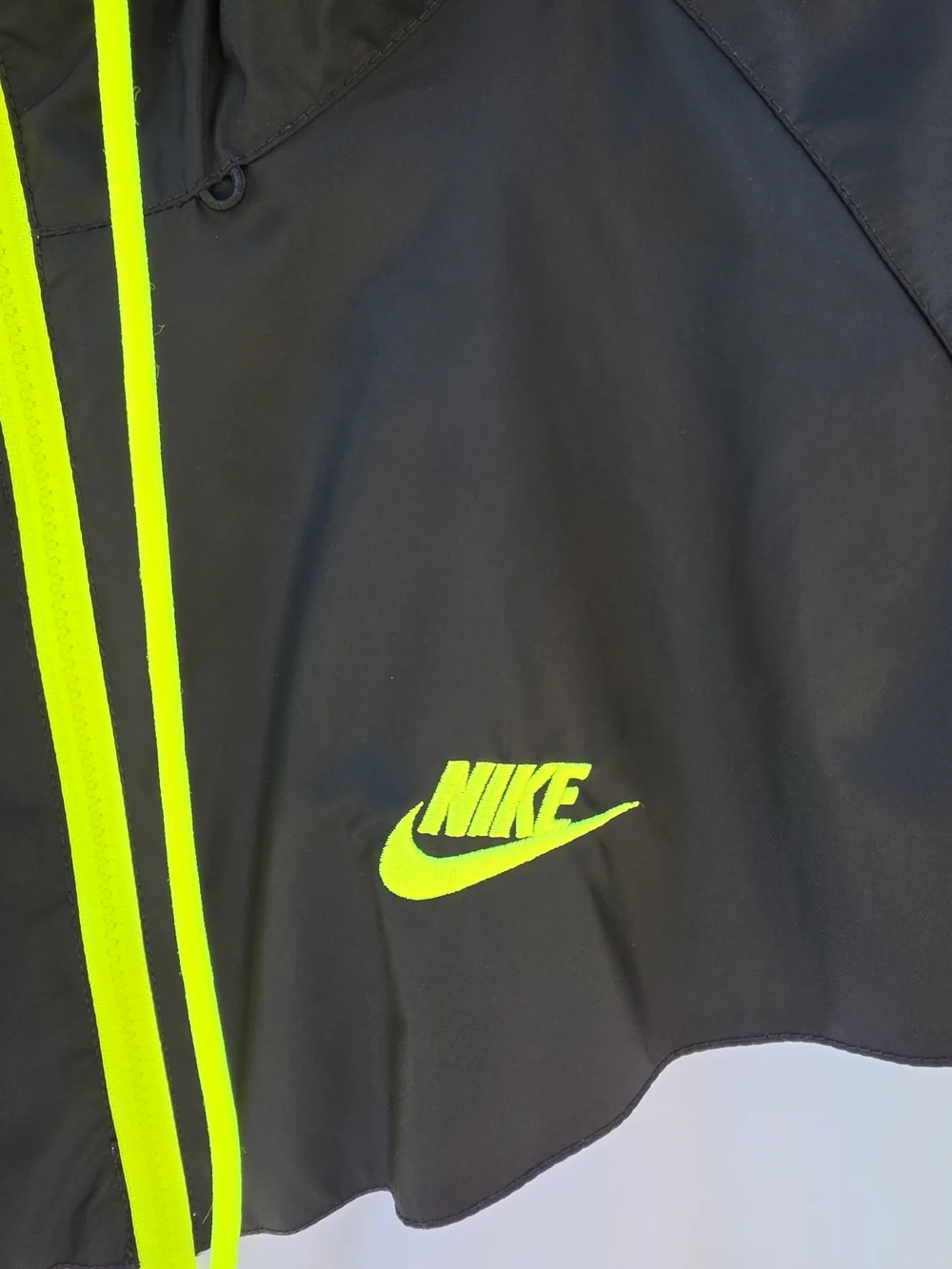 Nike Sportswear Windrunner Jacket XL White Black Volt Neon Green AR2191-103